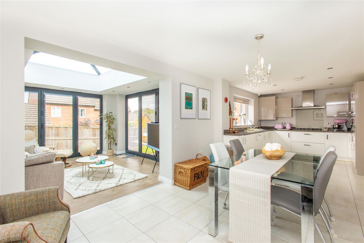 Emsleys Estate Agents tweet media