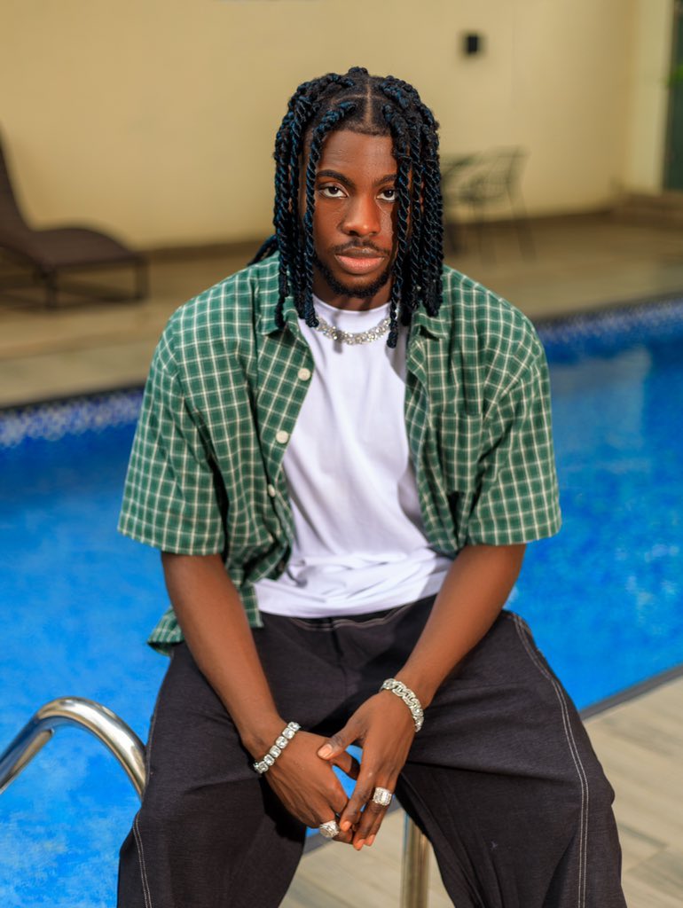 TserunD's tweet photo. Top boy koyin. Always been up there without a team, IG page, alliances and immunity 🥹💜 

#BBNaija https://t.co/2HxTUz9TH7