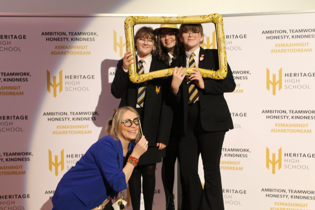 Congratulations to all this weeks Heritage Heroes! You have all shown ambition, teamwork, honesty and kindness in everything you have done this week. 🌟