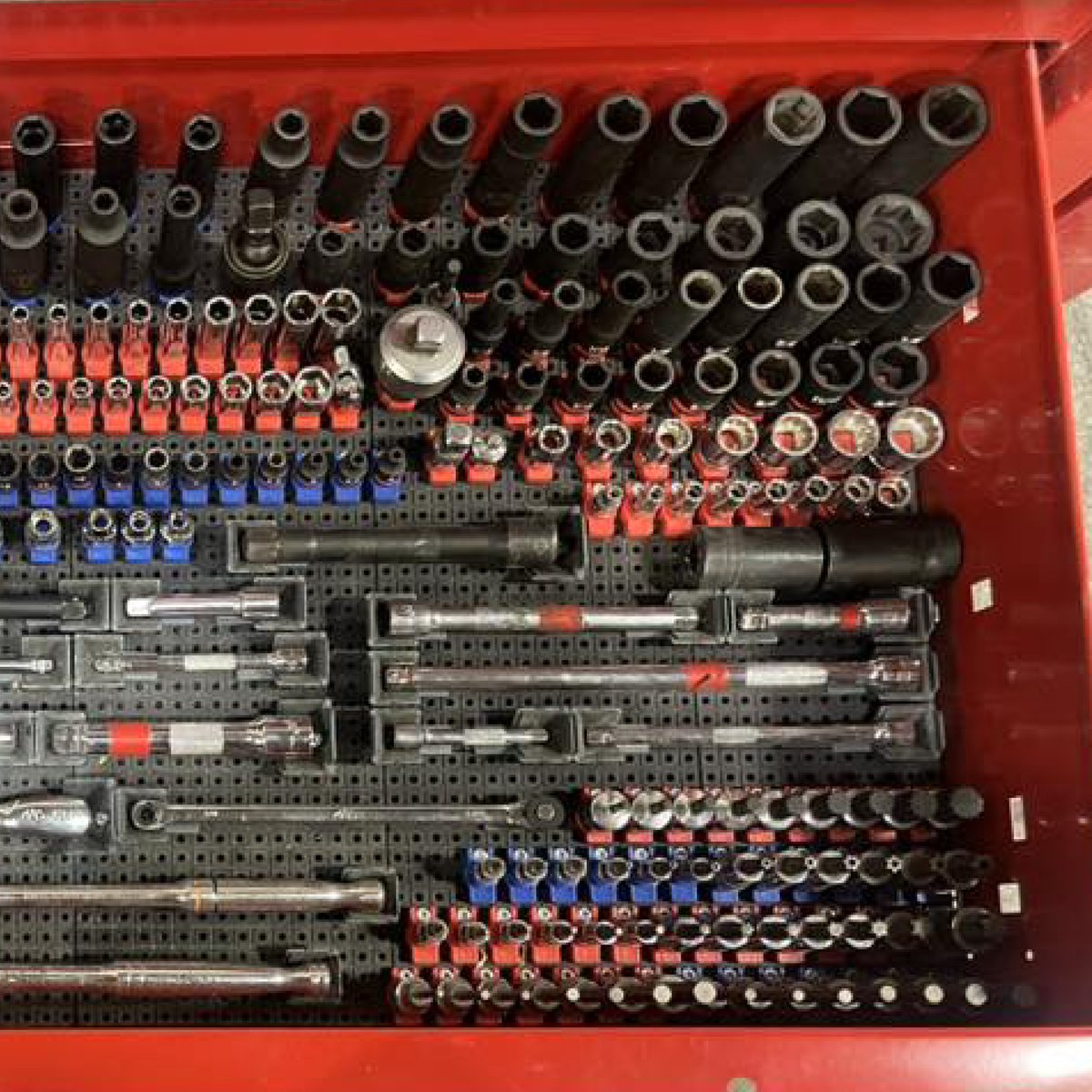 Toolgrid® Toolbox Showcase! 🔥

🧰: Daniel Labelle

toolgridsystem.com

TOOLGRID® - THE STANDARD IN TOOL ORGANIZATION

-

#toolgrid #toolstorage #toolorganization #mechaniclife #carmechanic #toolbox
