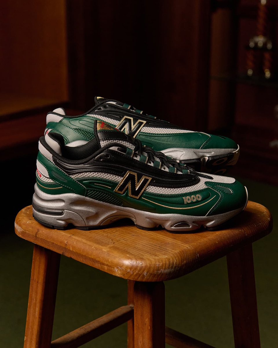 DTLRVILLA's tweet image. Heritage. Hustle. Legacy. The Exclusive DTLR x #NewBalance 1000 “1000 Yards” celebrates every HBCU that shaped the culture. Dropping 10.17 in full family sizes.