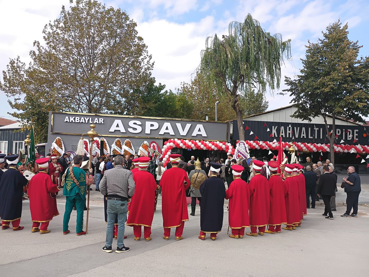 Hemşerimiz Kevser Yel’in açmış olduğu meşhur Akbaylar Aspava işletmesinin açılışına, İnegöl Erzurumlular Derneği Yönetim Kurulu olarak katılım sağladık.

Yeni işletmenin hemşerimize ve İnegöl’ümüze hayırlı, bol kazançlı olmasını diliyoruz. 🤝🇹🇷

#İnegölErzurumlularDerneği