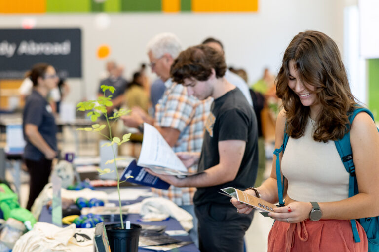 utsmithcenter's tweet photo. We've highlighted our favorite parts of the 2025 International Showcase! 🎉 Our team is grateful for another year of engaging the community in global agriculture.

Read more about the best parts of Showcase at the link below!

🔗https://t.co/nTuez8iFgn https://t.co/0AF3g1liaD