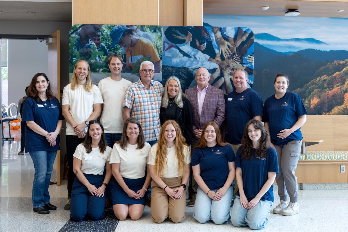 utsmithcenter's tweet photo. We've highlighted our favorite parts of the 2025 International Showcase! 🎉 Our team is grateful for another year of engaging the community in global agriculture.

Read more about the best parts of Showcase at the link below!

🔗https://t.co/nTuez8iFgn https://t.co/0AF3g1liaD