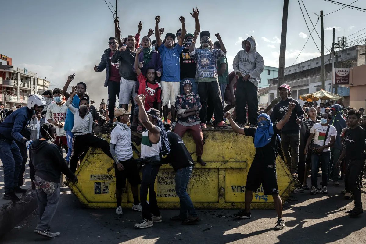 Thousands of anti-gov't protesters have marched through Madagascar’s capital, with several people sustaining injuries when police forcefully dispersed the latest demonstration in a two-week youth-led movement.

— in pictures aje.io/v33t6a