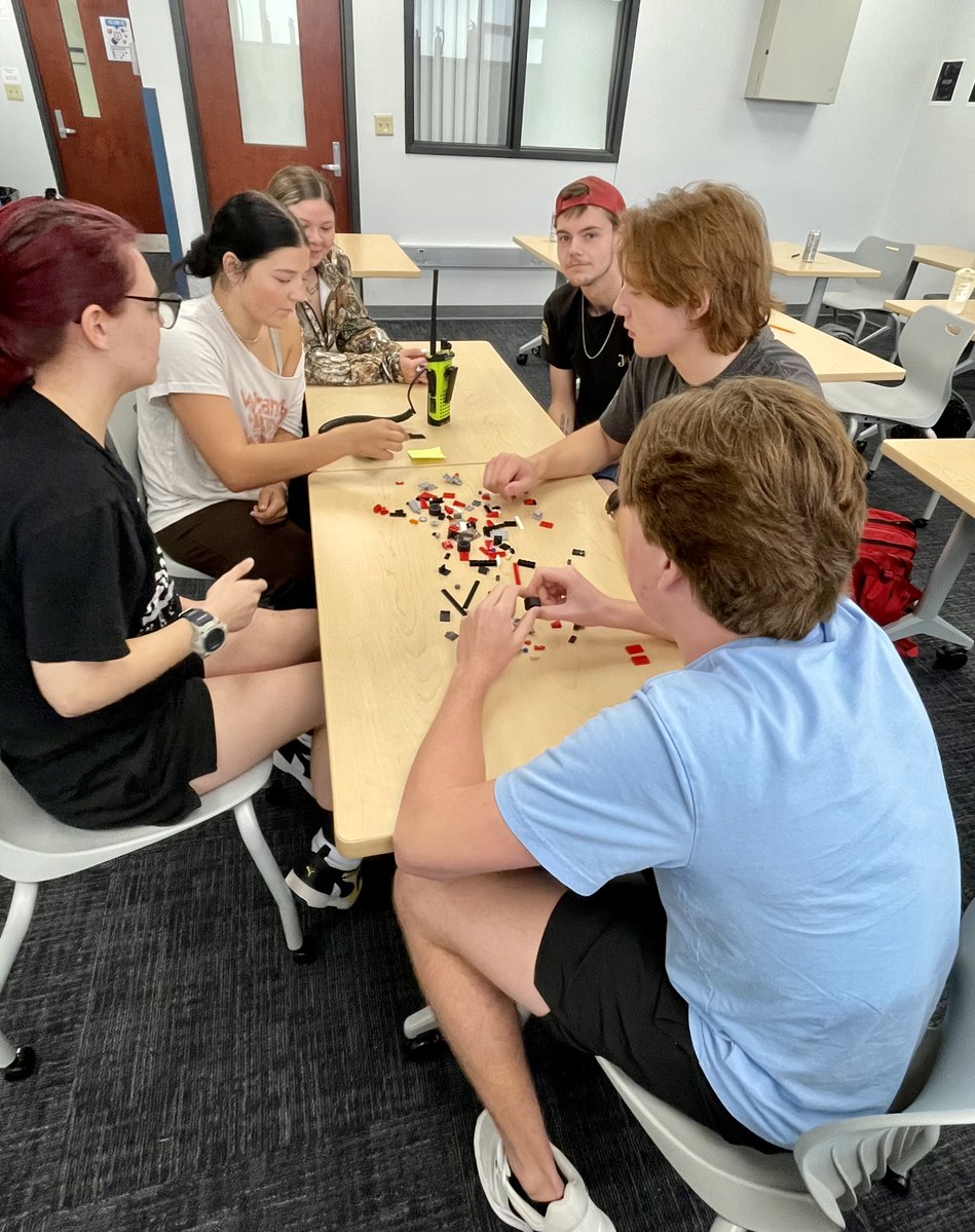 Jeffco_ATS's tweet image. 🚒 Our Fire Science students tackled a Radio Communications Lego Drill — one group gave directions, the other built using only radios! A fun way to practice teamwork, communication &amp;amp; following orders under pressure. 👏 #ATSPride #CTEMade #FireScience