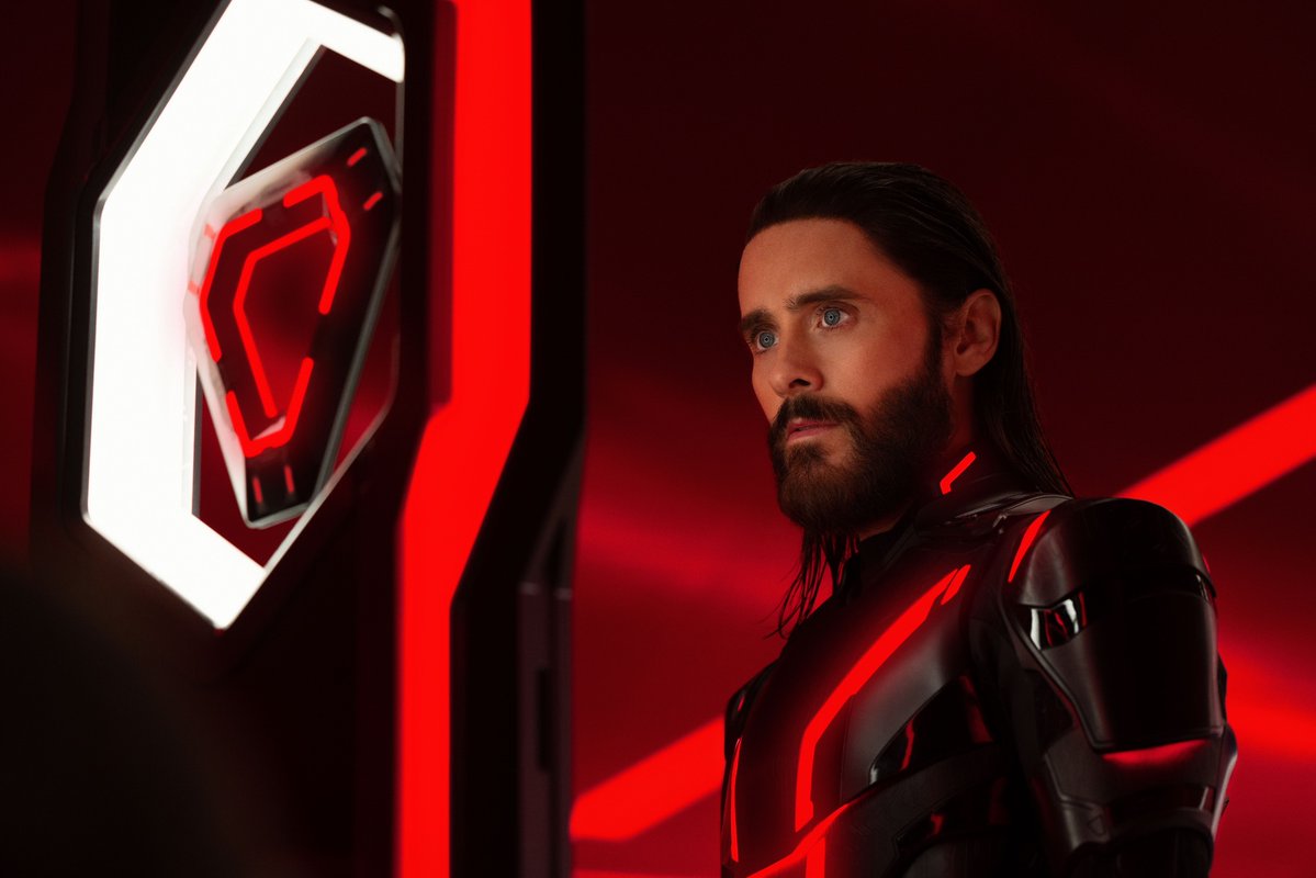 CreativeScreen's tweet image. What do fans expect? What do they need to make #TRON: Ares work for them? What elements — like the neon aesthetics, light cycles, and synth-driven soundscape — have become synonymous with TRON? #JesseWigetow
tinyurl.com/mupf8nzd