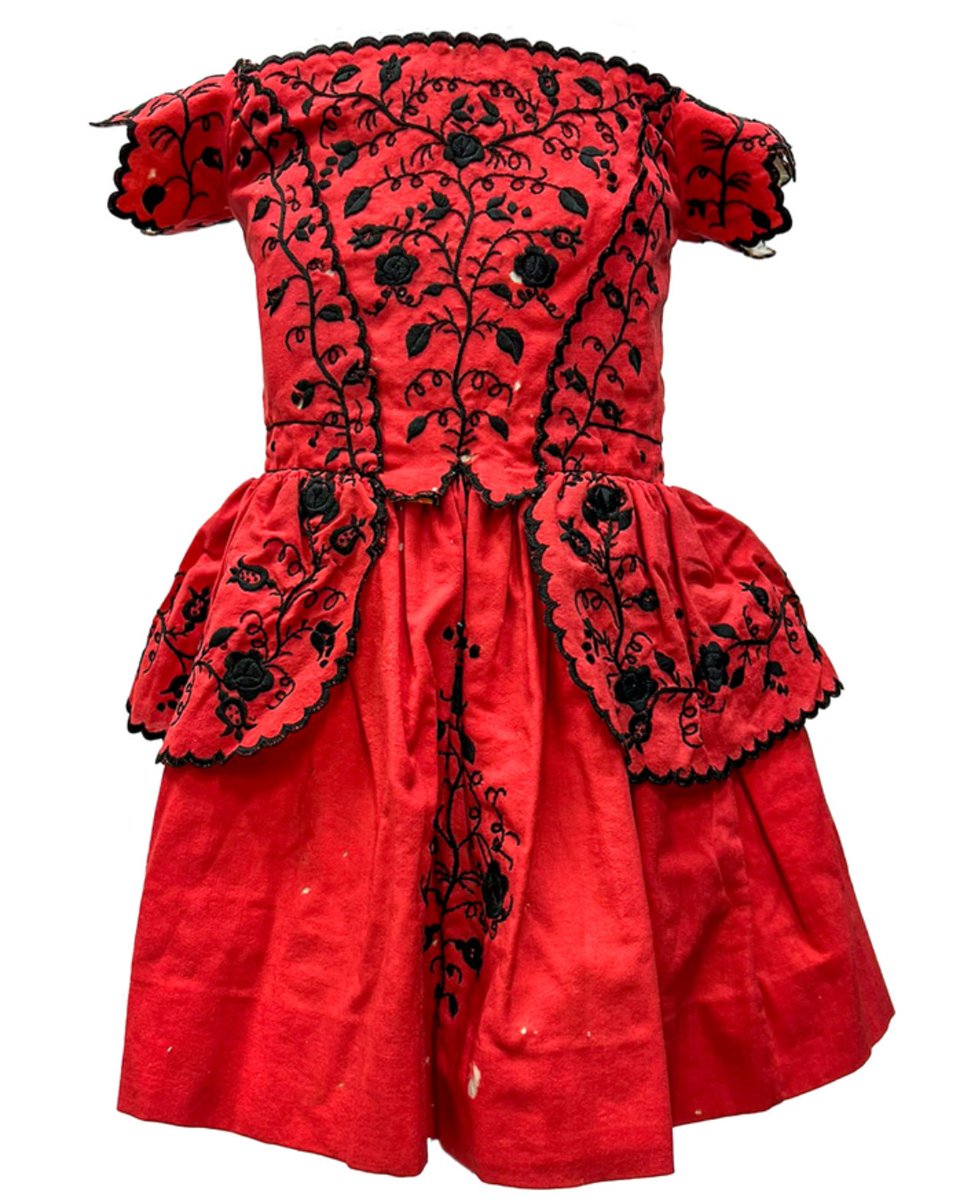 Though early photography could not capture the true color of clothing, garments from the period show the popularity of color and patterns, as well as decorative trims and embroidery. This 1860s girl's dress is an excellent example of these popular elements. #PhotographyInTN
