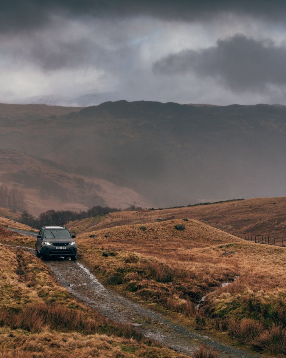 This autumn, discover the Lakes with Land Rover Discovery. Experience dramatic mountain passes and borrow a five-seat Discovery Sport Plug-In Hybrid or seven-seat Discovery during your stay – free of charge – and access Cumbria's most awe-inspiring routes and lakes.