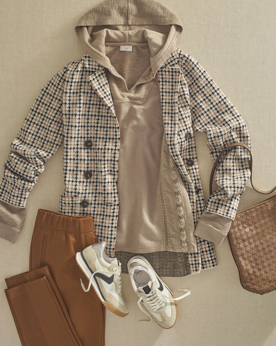 TheReviewWire's tweet image. Neutrals, plaid, texture, leather—who said cozy season couldn’t be chic? [AD] Buy more, save more — $50 off $200&amp;gt;&amp;gt; kqzyfj.com/click-5460164-… 

#fallstyle #OOTD