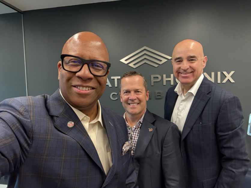 ColumbusChamber's tweet image. President &amp;amp; CEO, Derrick R. Clay and Board Chair, Brandon Dupler had a fantastic conversation with @phxchamber President &amp;amp; CEO, Todd Sanders!

#SEMICONWest offered a powerful preview for our Columbus Region.

#ColumbusChamber #Semiconductor #EconomicGrowth #ColumbusRegion
