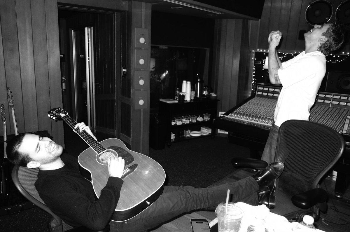 The Kid LAROI Updates tweet media