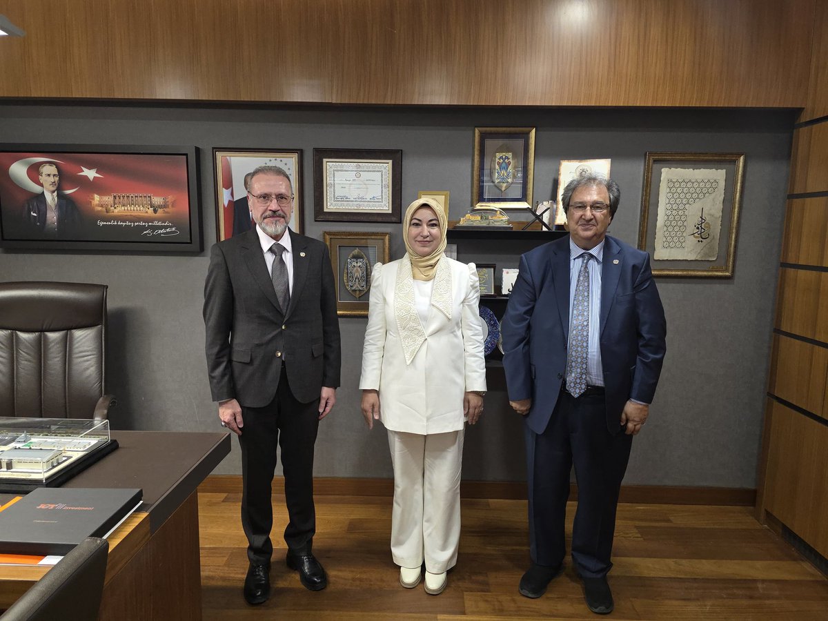 Rukiye Genç Toy (@rukiye_toy) on Twitter photo 📍#TBMM
Gazi Meclisimizde misafir ettiğimiz #Moritanya Cumhurbaşkanlığı Yatırım Konseyi Üyesi Sn.Ahmet Osmanoğlu, Sn.Dr.Humam Akad, Sn.Avdullah Kermooğlu ve Sn.Yusuf Altuk'a kıymetli ziyaretlerinden dolayı teşekkür ediyorum.
<a href="/Akparti/">AK Parti</a> <a href="/AKKADINGM/">AK Parti Kadın Kolları</a>
<a href="/ahmtosmnoglu/">Ahmet Osmanoğlu</a> 📍#TBMM
Gazi Meclisimizde misafir ettiğimiz #Moritanya Cumhurbaşkanlığı Yatırım Konseyi Üyesi Sn.Ahmet Osmanoğlu, Sn.Dr.Humam Akad, Sn.Avdullah Kermooğlu ve Sn.Yusuf Altuk'a kıymetli ziyaretlerinden dolayı teşekkür ediyorum.
<a href="/Akparti/">AK Parti</a> <a href="/AKKADINGM/">AK Parti Kadın Kolları</a>
<a href="/ahmtosmnoglu/">Ahmet Osmanoğlu</a>