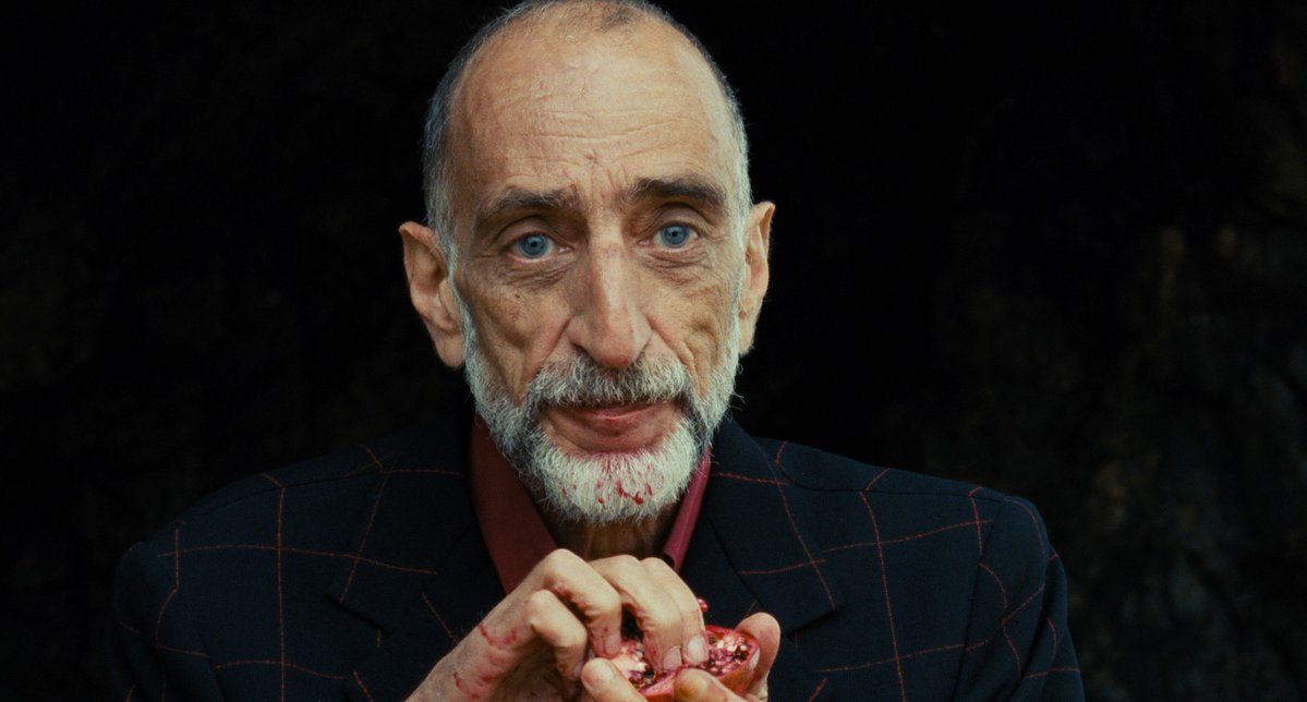 Prep for our upcoming retro of João César Monteiro (starting next Thurs!) with this superb interview with with legendary producer Paulo Branco.

moma.org/magazine/artic…