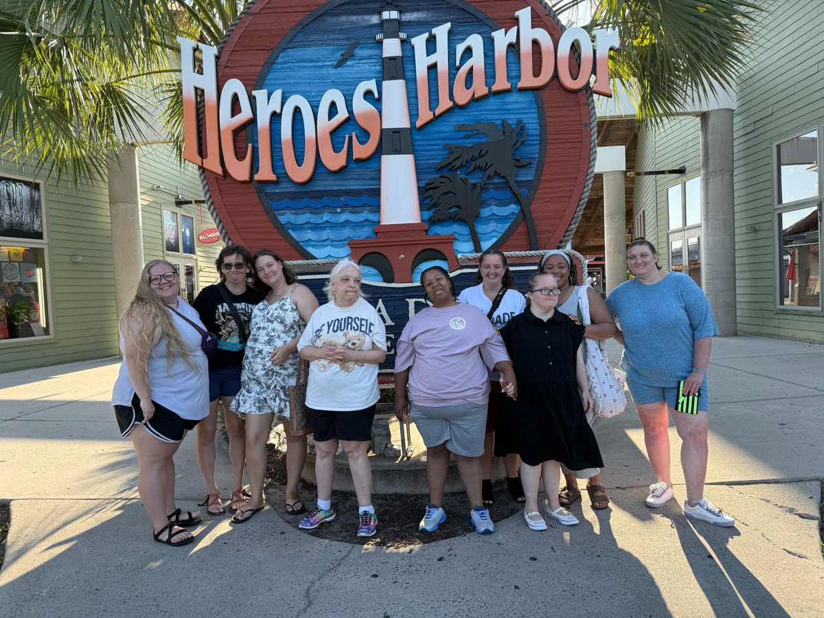 sertomacenter's tweet photo. 💙 As our community came together at the Sandbar Social, a group of our supported ladies were enjoying something just as special — a ladies trip to Myrtle Beach! 🏖️ With sunshine, smiles, and sandy toes, it was pure joy. https://t.co/9XOcbKnMXW