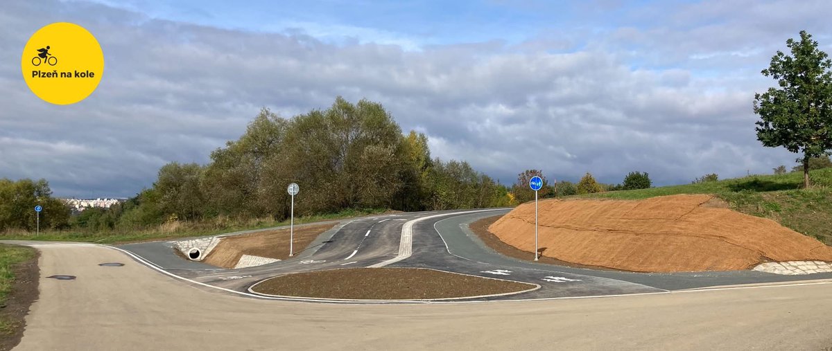 Nový začátek stezky pro chodce a cyklisty od Doubravky do Chrástu je dokončený a vypadá dobře: