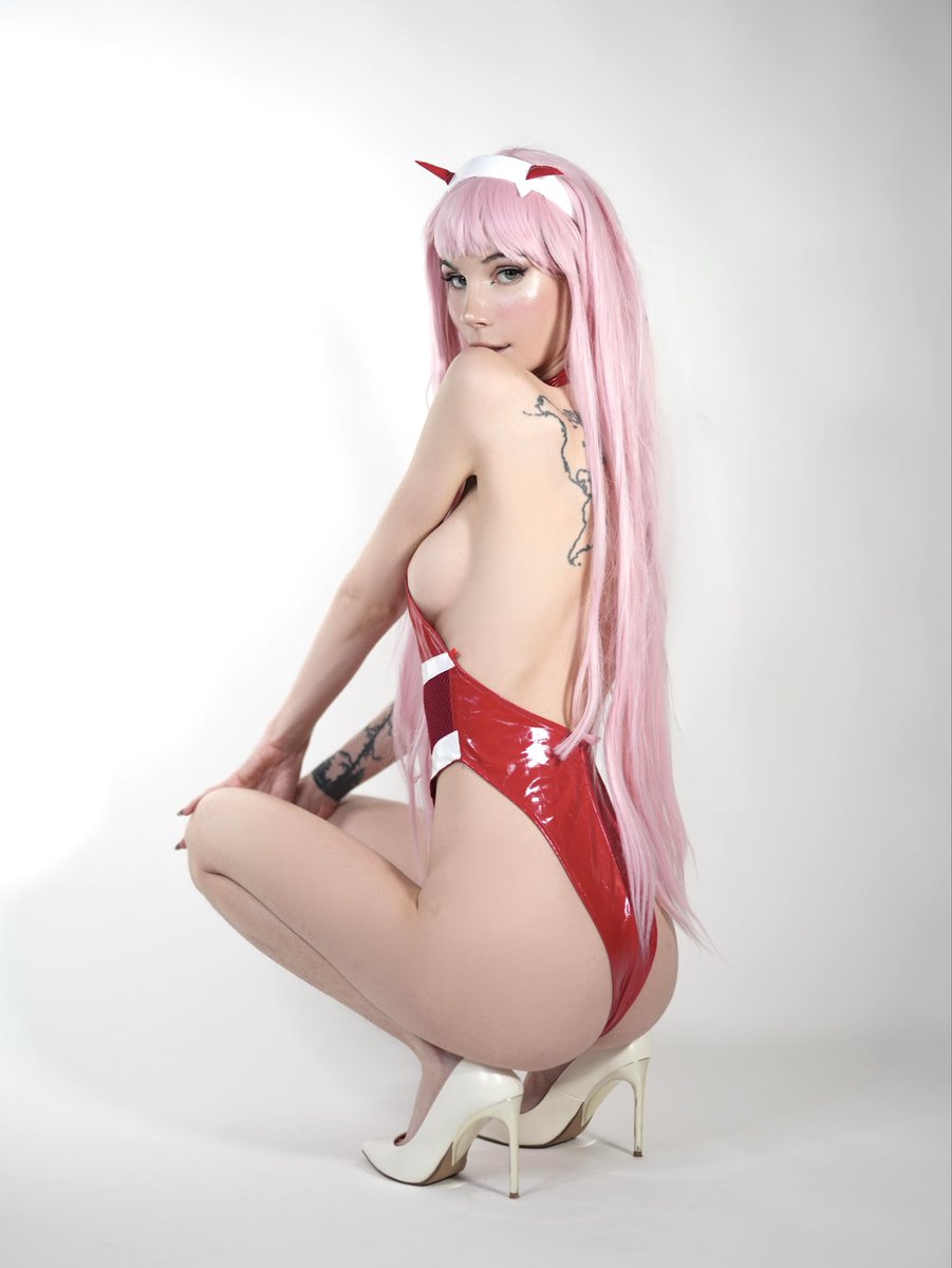 fetchbutterfly's tweet image. zero two 002