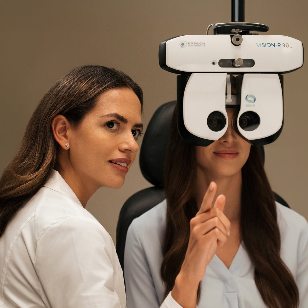 Eye exams available at the independent Doctor of Optometry at or next to LensCrafters. Doctors in some states are employed by <a href="/LensCrafters/">LensCrafters</a>.