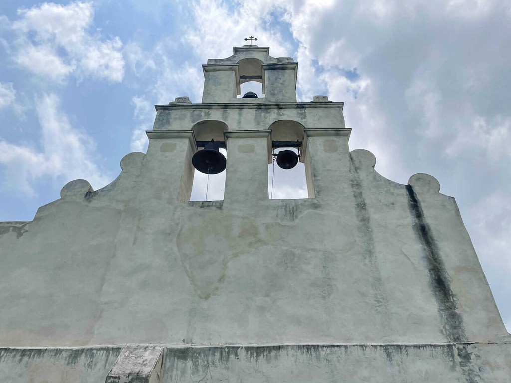 TravelingNess's tweet image. Let’s dive in as I share how to visit the San Antonio Mission Trail whether it is on your own or on a tour (I’ve done both)!

Read more 👉 bit.ly/4ibAPpk

#SanAntonio #Texas #traveltips