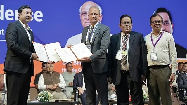 Amdavadindex's tweet image. THDC, Govt of Gujarat sign MoU for Rs 13,200 crore Anjan Kund Pumped Storage Project
THDC has entered into an MoU with Govt of Gujarat for the development of the 2,210 MW Anjan Kund Pumped Storage Project (PSP) in Dang district, Gujarat
Vibrant Gujarat regional summit ⚡