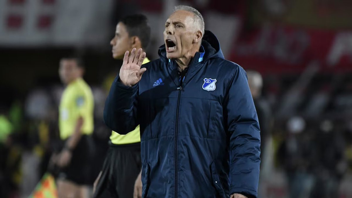 “Clasificar a los 8 no te alcanza, hay que estar en los 4, llegar a semis. Ahí somos Millonarios. Es la obligación". 

Argentino, ajeno al club, les dio, y sigue dando lecciones a los mediocres dirigentes. 

Lo que hiciste por nosotros, jamás lo olvidaremos, Miguel Russo.