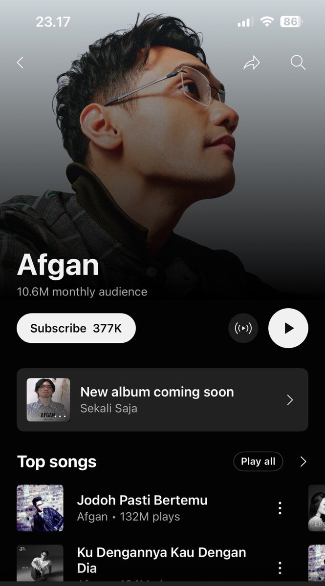 allergicputta's tweet photo. album baru afgan? kok kek beda 😭😭😭 @afgan___ https://t.co/w0VIwcPOGO
