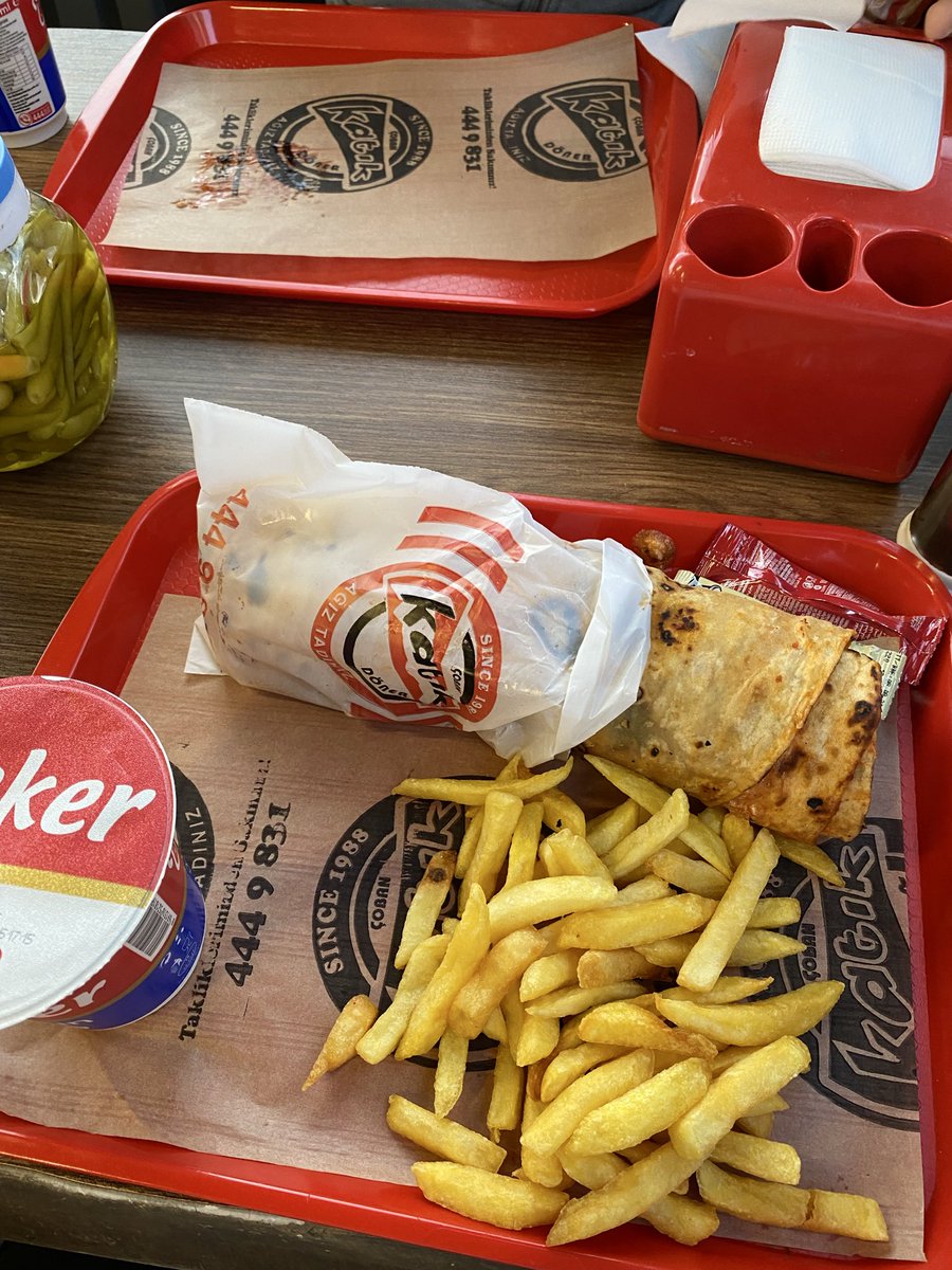 bi yarım saat sonra muhtemelen bunu yediğime pişman olucam ama yine de yicem