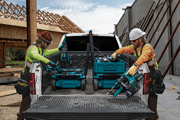 MakitaTools's tweet image. The MAKTRAK system is the next generation in modular storage. It has a dual hinging lid, allowing users to open the tool boxes from both sides. The horizontal design allows larger tools to be transported & stored for use on the job site.
#makitausa #makitatools #makitamaktrak