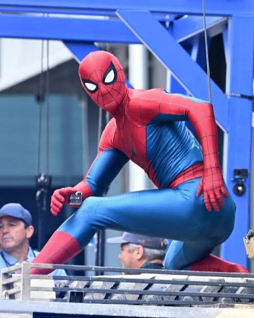 breadnisher's tweet image. when these goats show up together on screen&amp;gt;&amp;gt;&amp;gt;