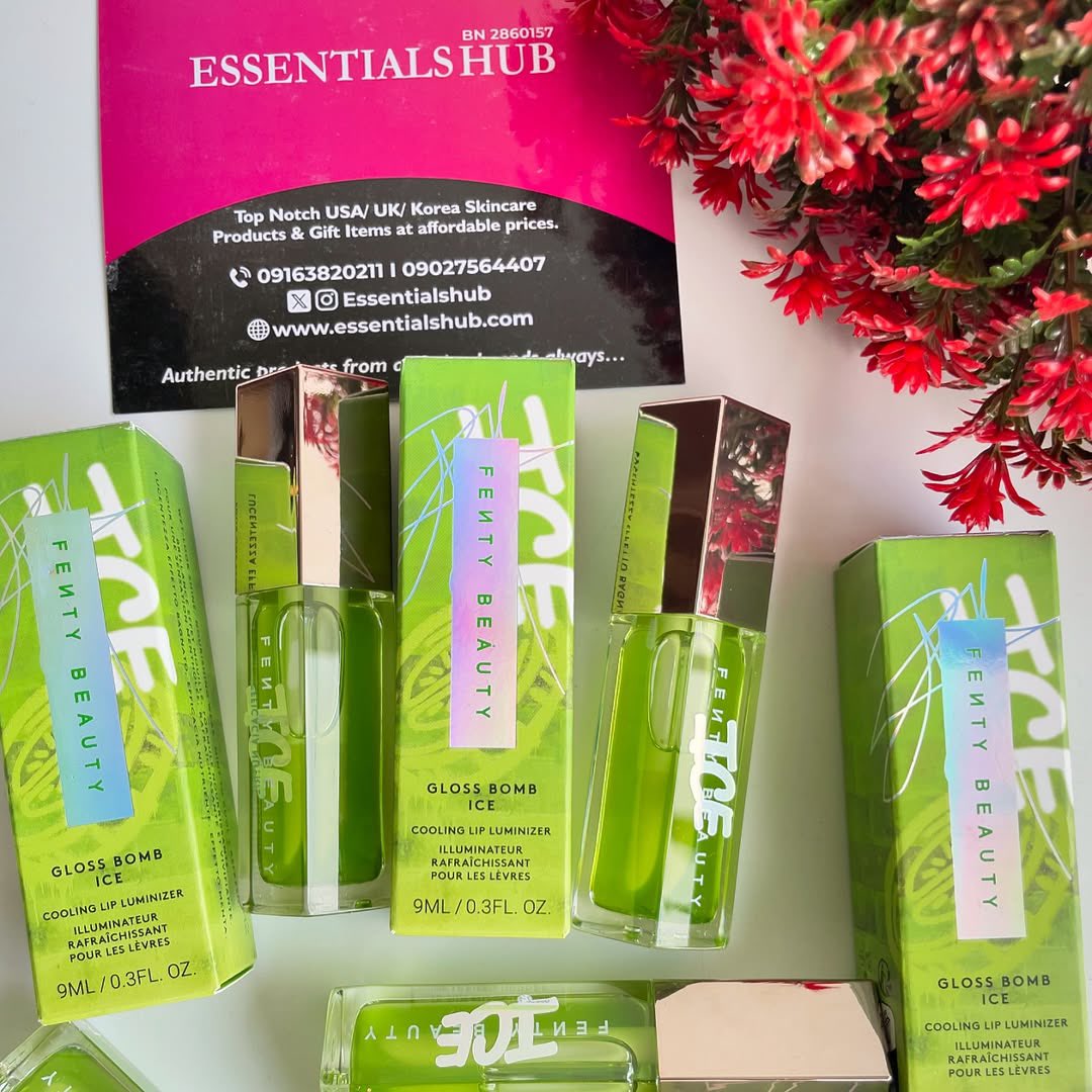 EssentialsHub_'s tweet image. Warning: this gloss might make people stare💋❄️

Meet the Fenty Beauty Gloss Bomb Ice Cooling Lip Luminizer in cucum’Brrr

It’s the same iconic Fenty shine you love now with a minty-fresh twist💚

Price: N46,000✨