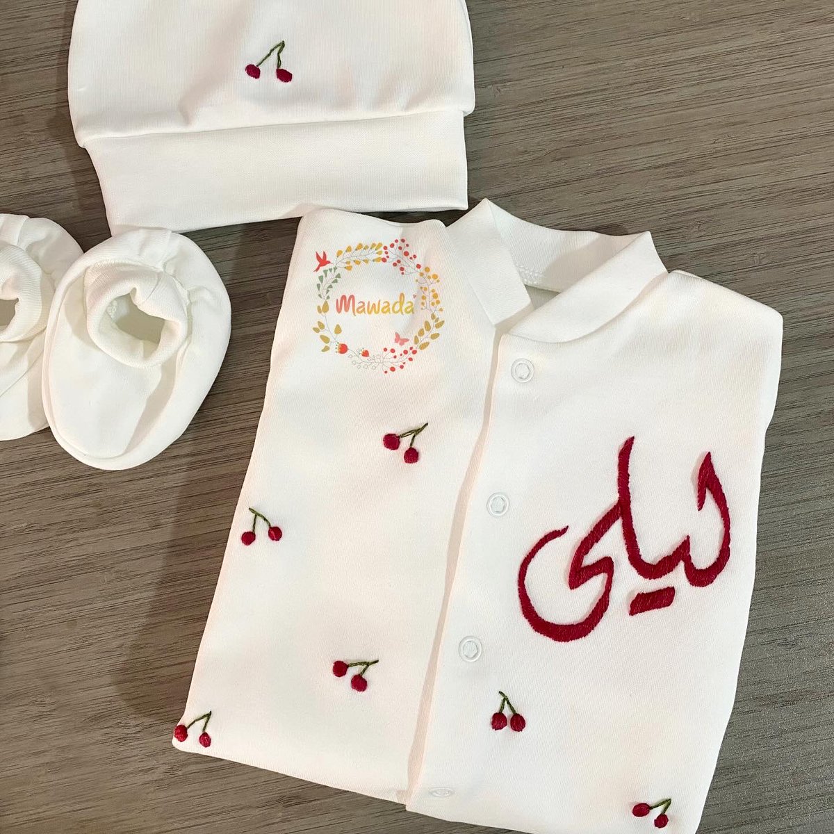 طقم بيبي ليلى 👶🏻🍒❤️
Handmade with love 🥰
More of Mawada’s Handmade 🧵🪡 : instagram.com/mawada_handmad…