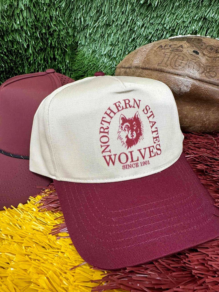 WolvesTMStore's tweet image. ✨ H A T B A R C O L L A B ✨
Customized your one-of-a-kind, exclusive Wolves hat as the The Swag Shoppe join us in store!
𝘖𝘱𝘦𝘯𝘪𝘯𝘨 𝘢𝘵 4 𝘱𝘮 𝘵𝘰𝘮𝘰𝘳𝘳𝘰𝘸 𝘰𝘶𝘵𝘴𝘪𝘥𝘦 𝘵𝘩𝘦 𝘋𝘢𝘤𝘰𝘵𝘢𝘩 𝘉𝘢𝘯𝘬 𝘚𝘵𝘢𝘥𝘪𝘶𝘮 𝘮𝘢𝘪𝘯 𝘨𝘢𝘵𝘦
#GoWolves🐺 | #maroonNgold🐾