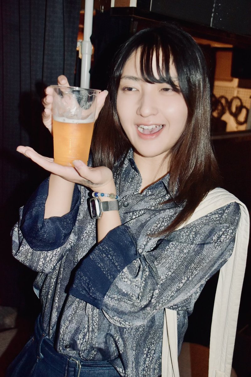 tk90510731384's tweet photo. 2025.10.9 久米川 太陽と月灯りにて、雪乃さん終演後ショット。2023年11月以来、かなり久々となりましたが、最近はバンド活動も始められたそうなので、そちらのライブにもまた足を運びたいと思います!
#雪乃
#神奈川
#ギター弾き語り
#おまもりーず
#太陽と月灯り
#タイツキ
#久米川
#KABOSS
#鴨宮 https://t.co/6Tfh4jBhmC