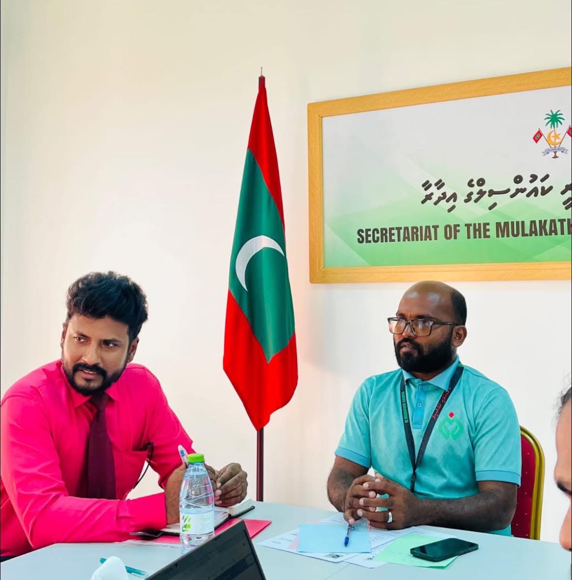 މ. މަޑުއްވަރީ ސްކޫލުގެ  PTA އާއެކު މިކައުންސިލުން 2025 އޮކްޓޯބަރ 07 ދުވަހު ބޭއްވިފައިވާ ބައްދަލުވުން، މި ބައްދަލުވުމުގައި ވަނީ ސްކޫލު  ސްޓާރފް ރޫމް ޒަމާނީ ފެންވަރަކަށް ހެދުމަށާއި ، ޓީޗަރުން ބޭނުން ކުރުމަށް ވޯކްސްޓޭޝަންތައް ހެދުމަށް މަޝްވާރާ ކުރެވިފައިވެއެވެ. 
<a href="/MoEdumv/">Ministry of Education</a>