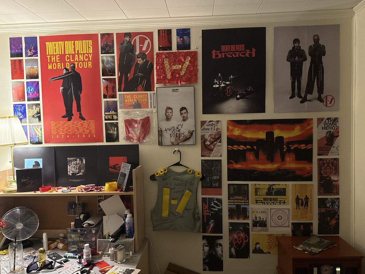 phanathema's tweet image. my updated tøp wall btw :)