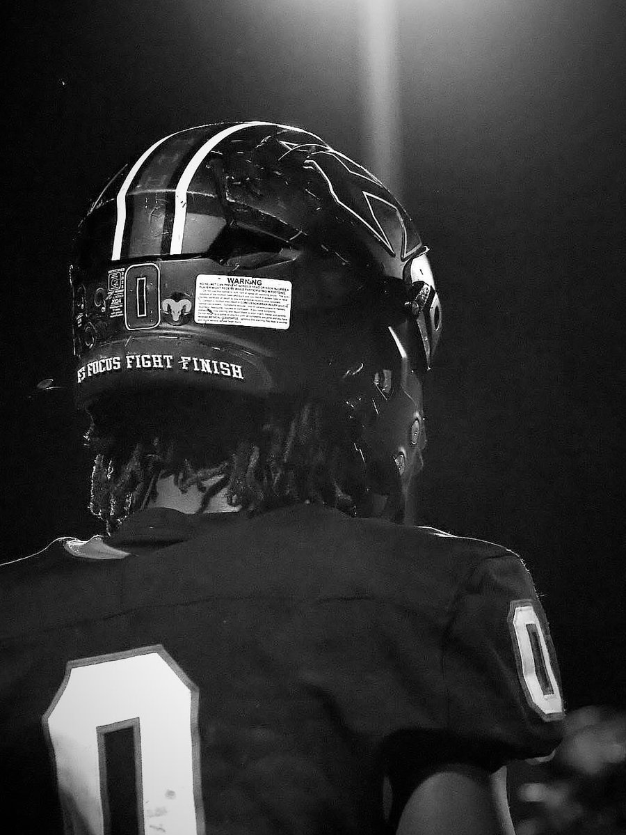 ⭐️Mid Season Tape⭐️
(4 games played)
336 All Purpose Yards
58 Carries  5.2 YPC
8 Receptions
❗️ELITE PASS PRO❗️
hudl.com/v/2SvZmb