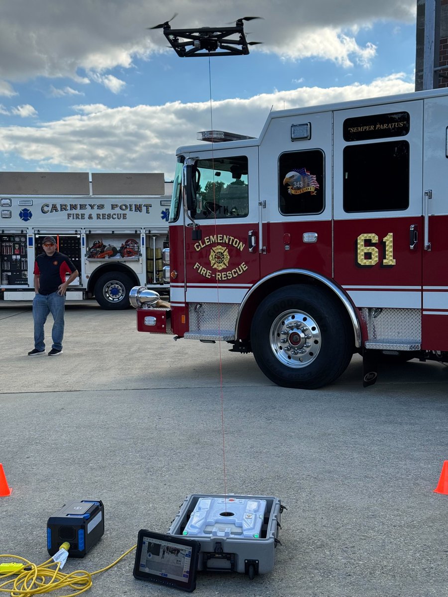 Fotokite_'s tweet image. Flying high in New Jersey! @Fotokite_  at Road Rally with Fire &amp;amp; Safety Services, Ltd. this week in Egg Harbor Township, NJ. 

 #roadrally2025 #firefighting #dronetechnology