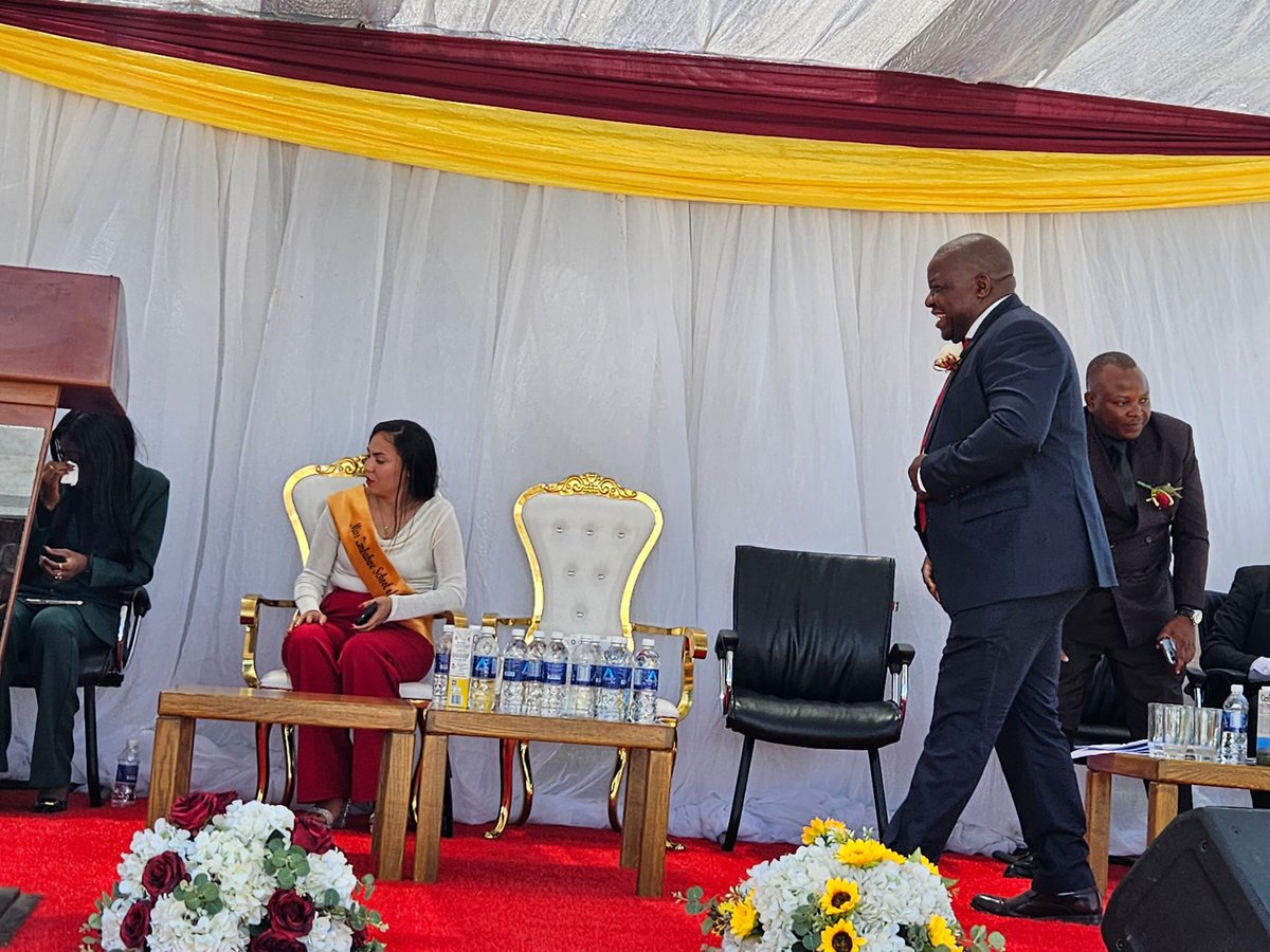 ZCDC_official's tweet photo. #ShineLikeADiamond 
ZCDC COO, Mr. Dennis Mtombeni (red tie) presented cash prizes and ZCDC sponsored floating trophies to best students at  the Zimbabwe School of Mines 31st Annual Graduation ceremony held today in Bulawayo. 
Congratulations to the Best Achievers. https://t.co/EfOJj2WXoe