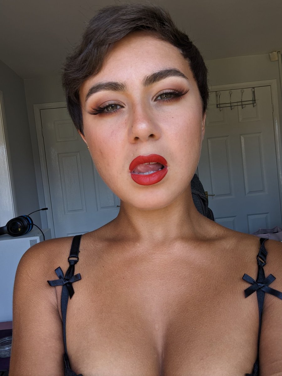 I'll eat you alive 

#findom #brat
