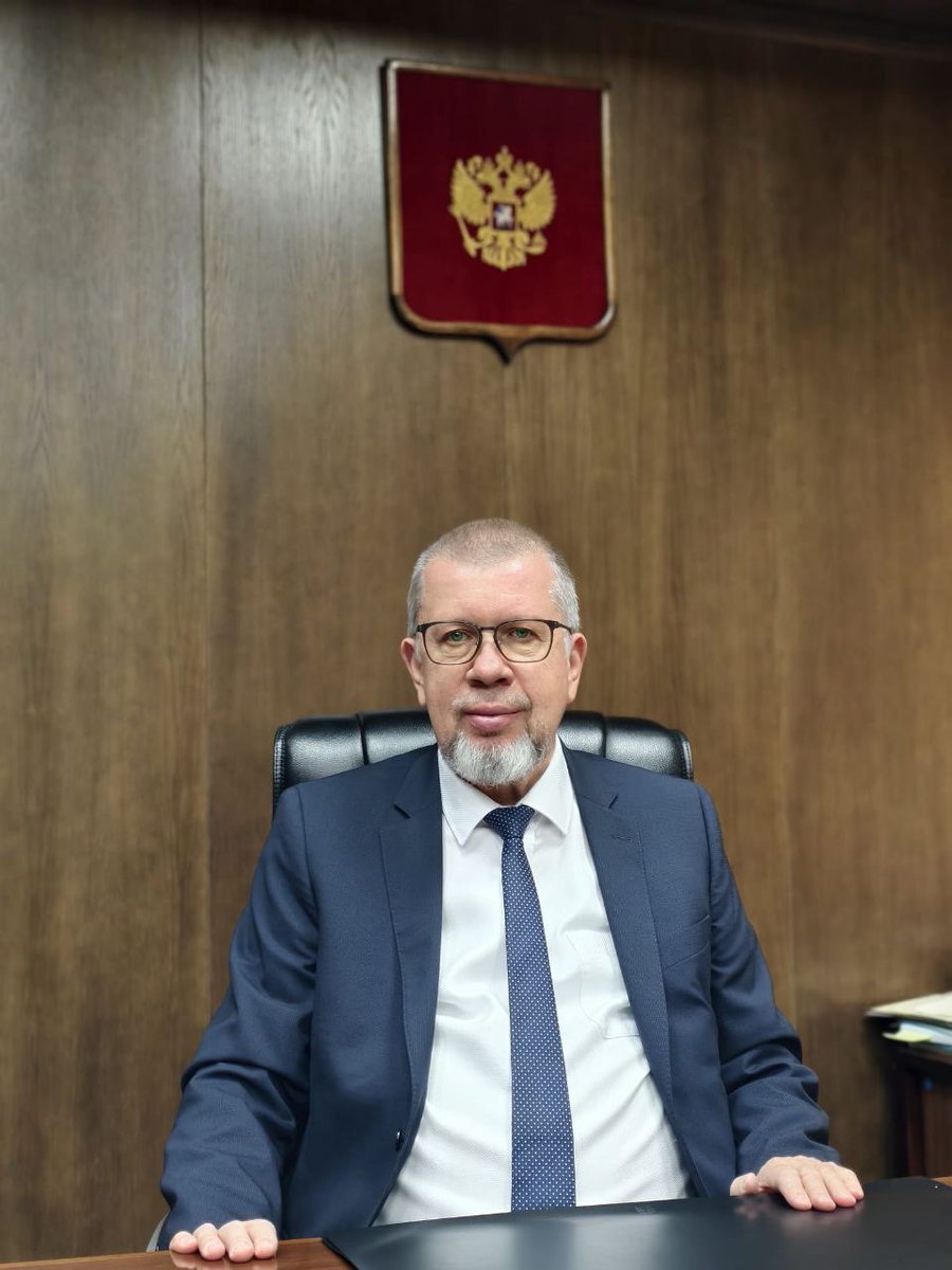 Rusia en España tweet media