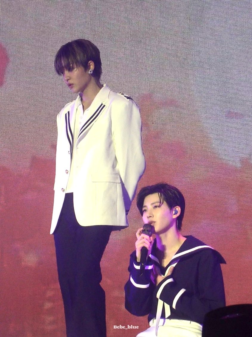 251010 SEOUL

🤍

#준쥰 #준규 #JUNKYU #ジュンギュ #金俊奎 #지훈  #JIHOON #ジフン #朴志焄 
#트레저 #TREASURE
#TREASURE_PULSE_ON_IN_SEOUL