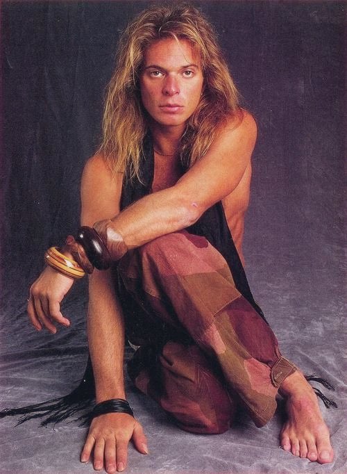 Happy 71st birthday to David Lee Roth, Van Halen’s greatest singer. #TreysBirthdayTweets