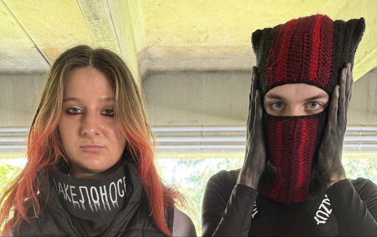 jacob |-/ tweet media