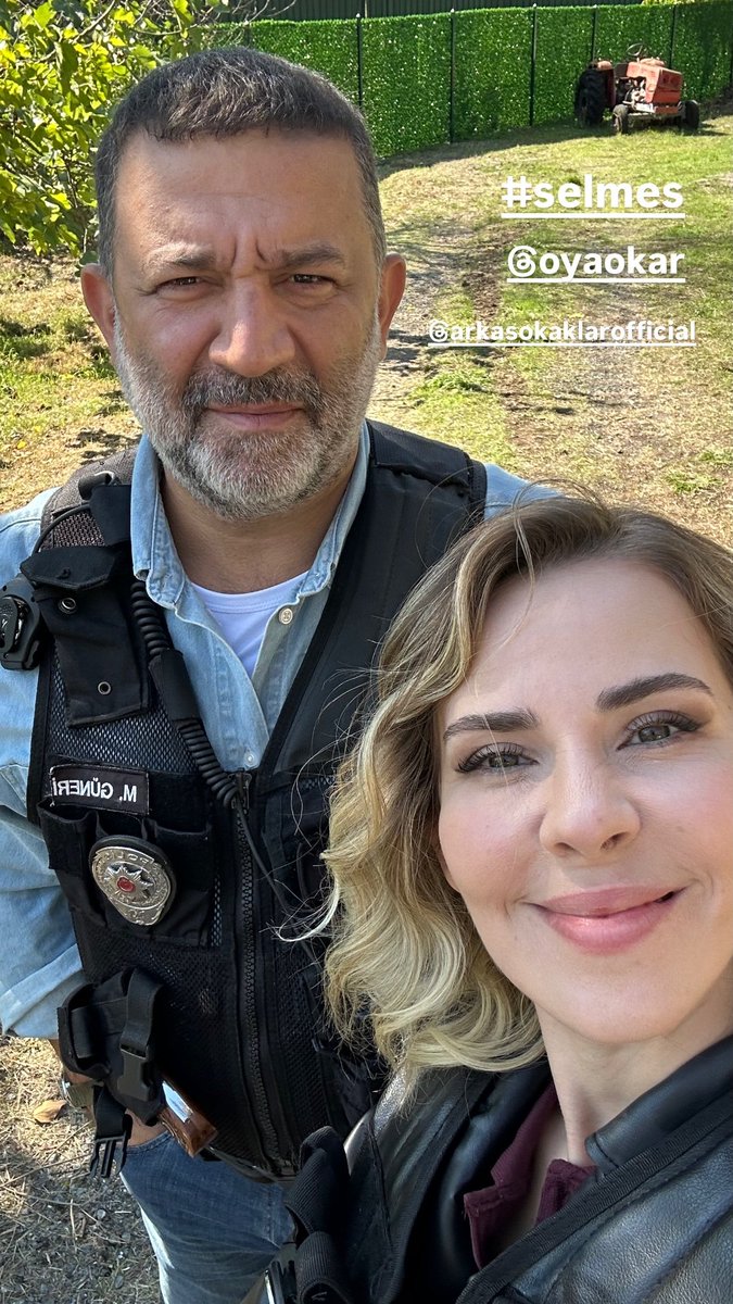 Bölüm öncesi partner selfiesi, Şevket Çoruh &amp; Oya Okar. 🔥🧿

#ArkaSokaklar #SelMes
