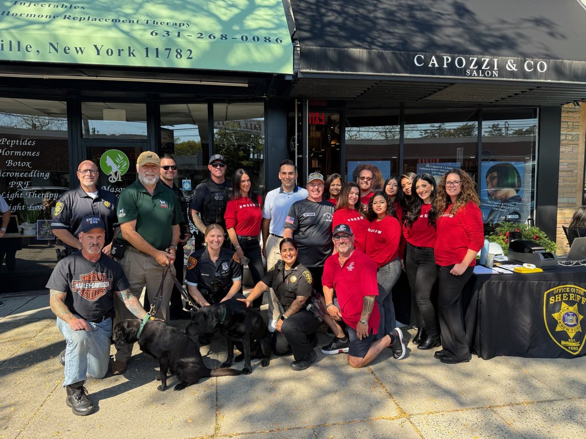 SCPD5thPrecinct's tweet image. Haircuts for veterans at Capozzi &amp;amp; Co Salon, Sayville alongside Congressman Andrew Garbarino and Assemblyman Jarett Gandolfo. The Guide Dog Foundation also provided additional information and assistance our local veterans! 💈✂️🐶