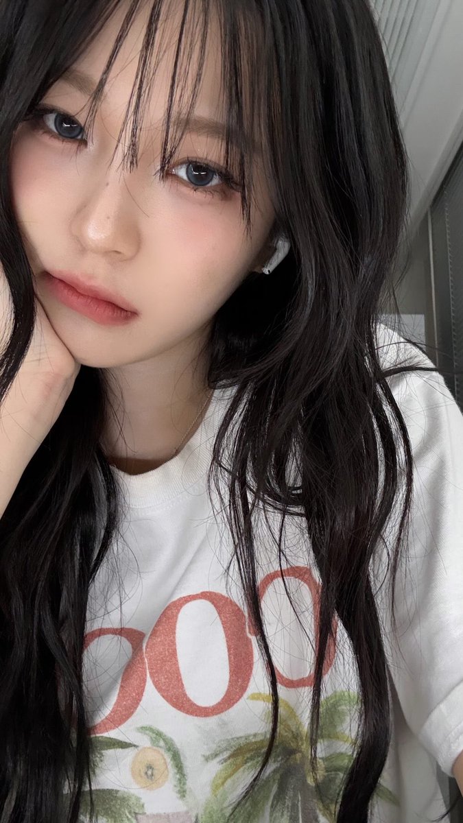 jo__rang's tweet image. 얼굴좋음