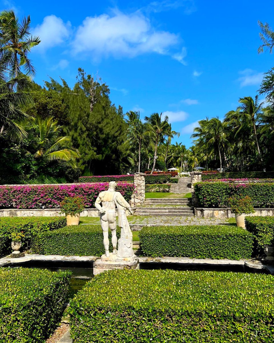 Uncover a slice of European history in the heart of The Bahamas at The Ocean Club, A Four Seasons Resort, Bahamas (<a href="/FSOceanClub/">The Ocean Club, A Four Seasons Resort, Bahamas</a>)! 🌺 🌷 🌸 

View our insider travel tips to get the most out of your vacation: bit.ly/46Gc8yV

📷 IG: opiahnova123, kiraamaa, camrynveerman