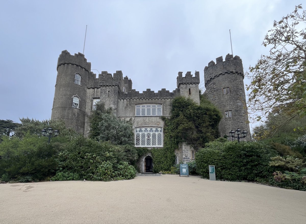 Tweet_Wrestling's tweet image. In Dublin, Ireland for the next few days networking with the world alliance of pituitary organisations.

Andre The Giant, Big Show &amp;amp; Great Khali are all legends who had Pituitary disorders and I am patient myself. 

#LandOfGiants #WAPO #Pituitary #Malahide