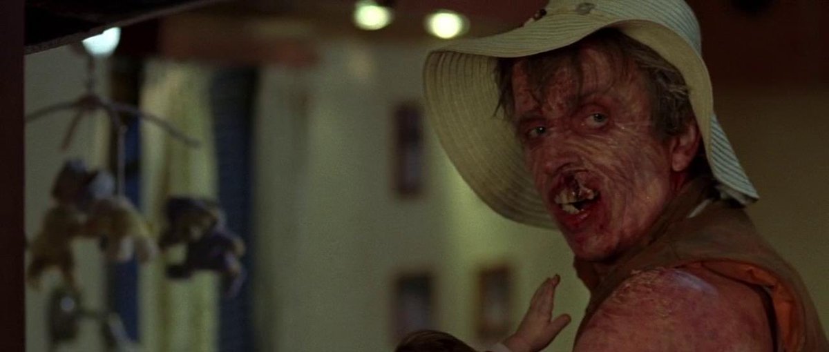 KI11ERKLOWNS's tweet photo. these 2000s horror remakes are superior https://t.co/Sq6MxO9Ebc