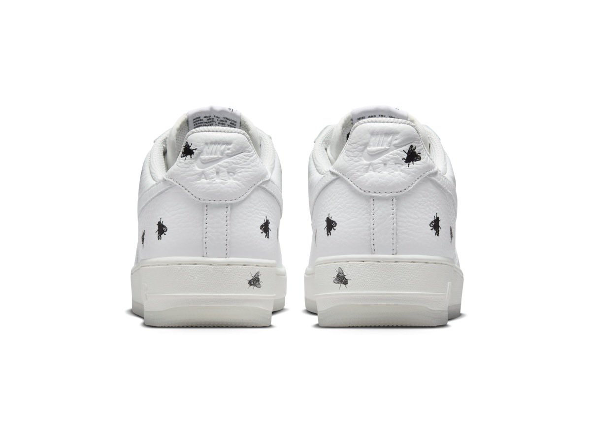 オールホワイトのエアフォース1にハエがたかる奇作 Nike Air Force 1 